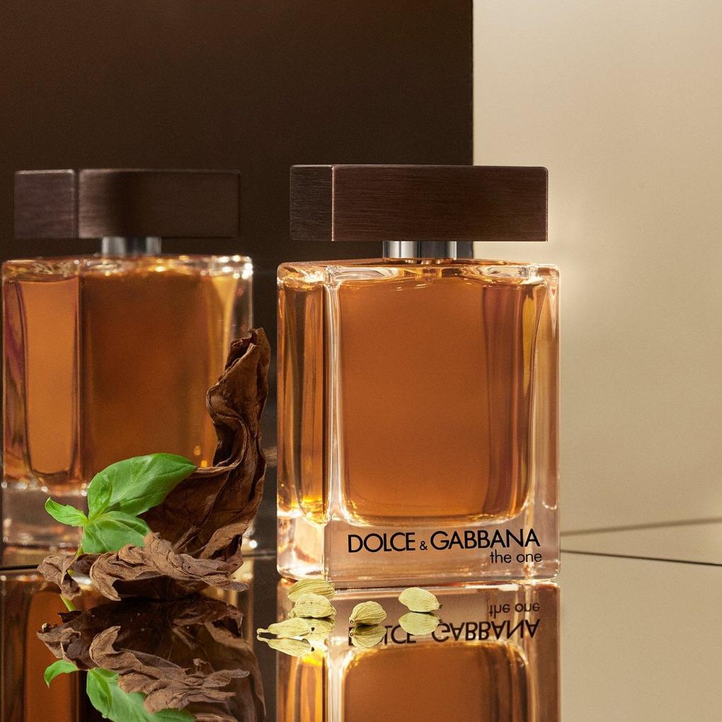  The One by Dolce & Gabbana, Eau de Parfum Natural Spray, Fragrance for Men, Elegant and Sensual Scents of Amber and Tobacco