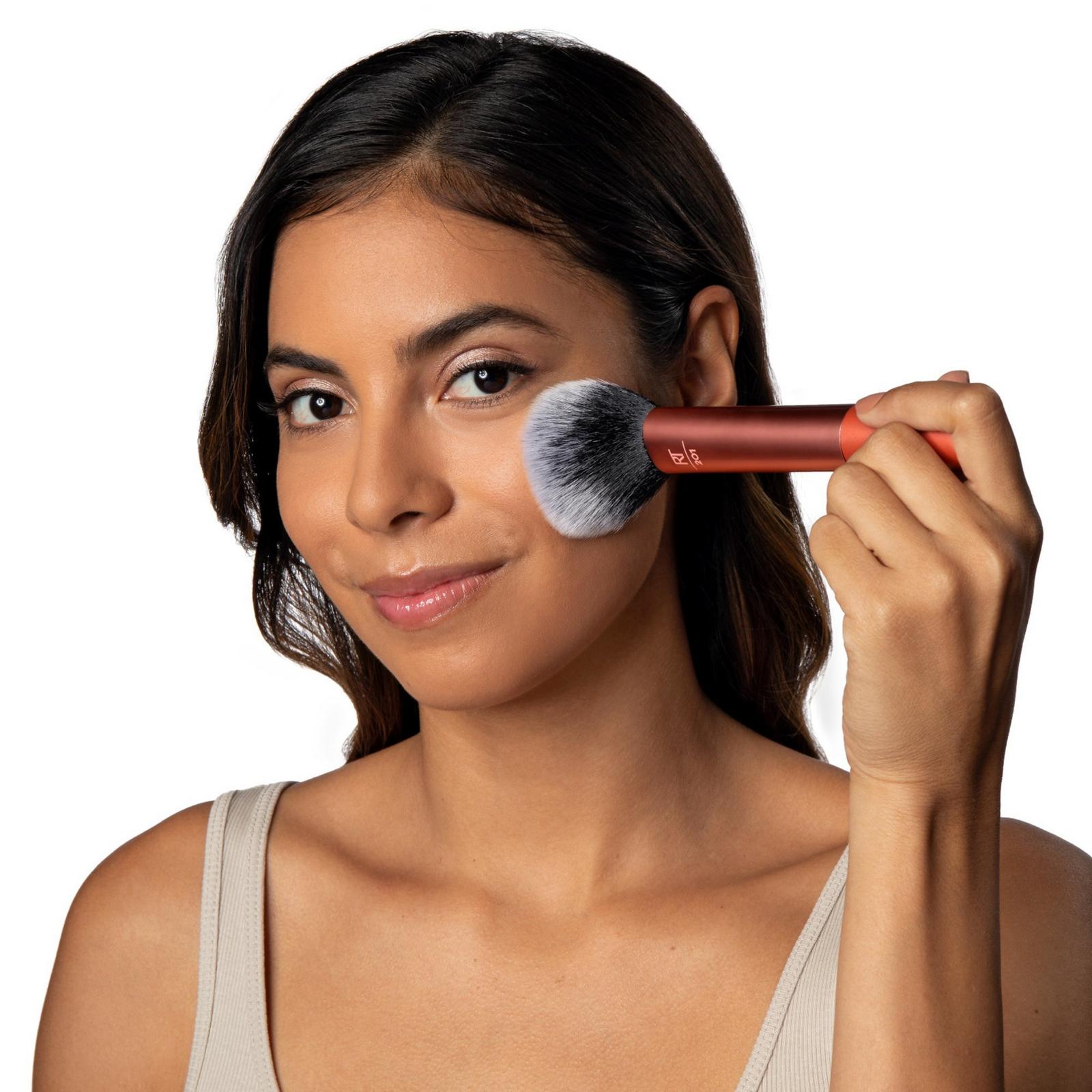 Ultra Plush Powder Face & Cheek Makeup Brush