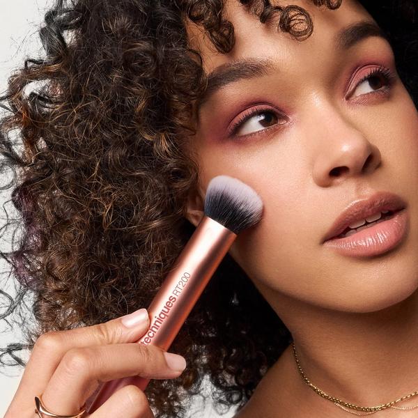 Real Techniques Expert Face Liquid and Cream Foundation Makeup Brush #6