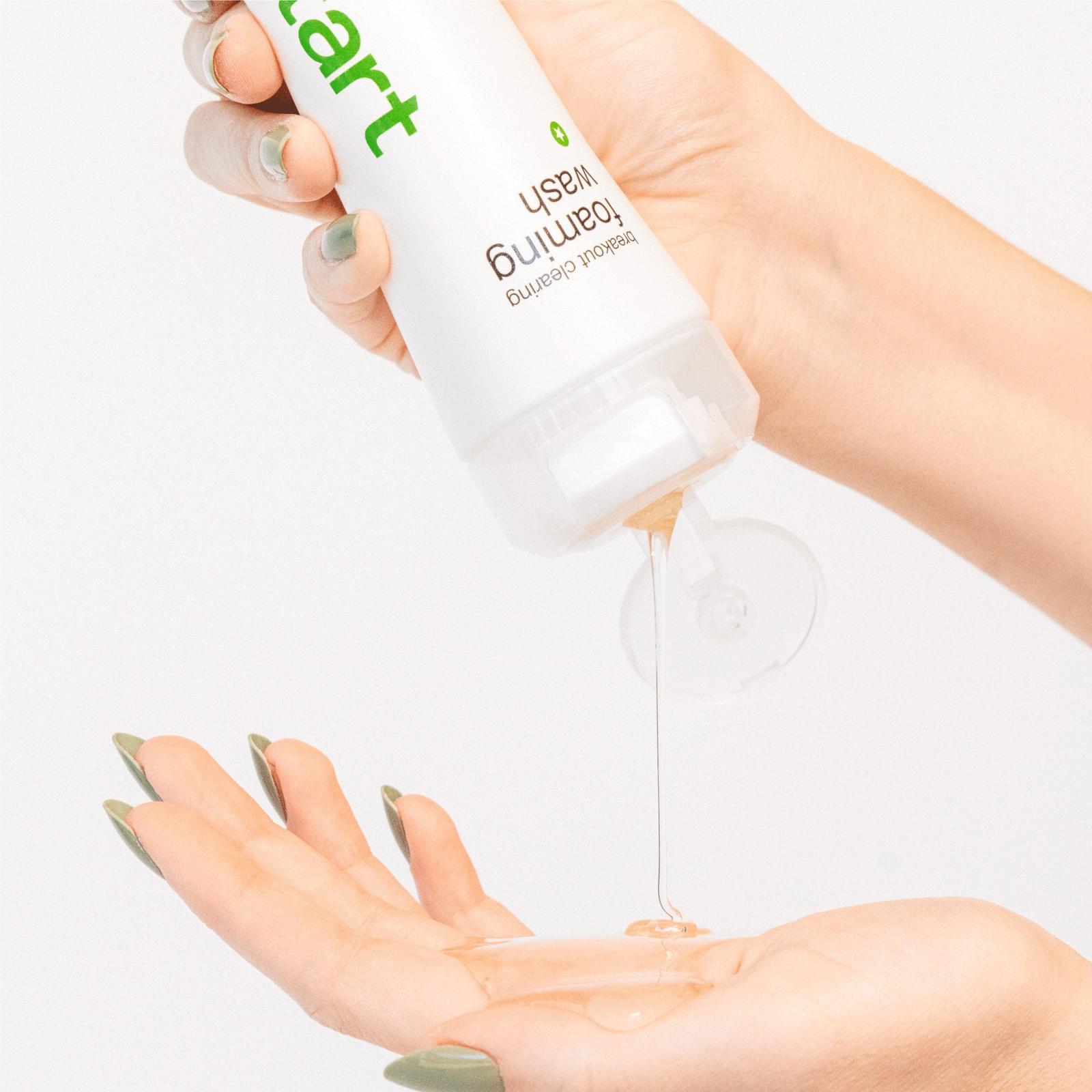 Clear Start Breakout Clearing Foaming Wash
