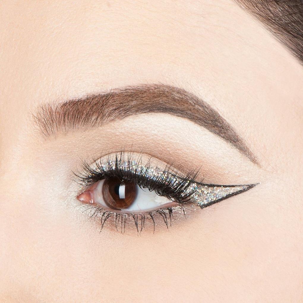 7 Best Glitter Glues And Primers For Eye Makeup