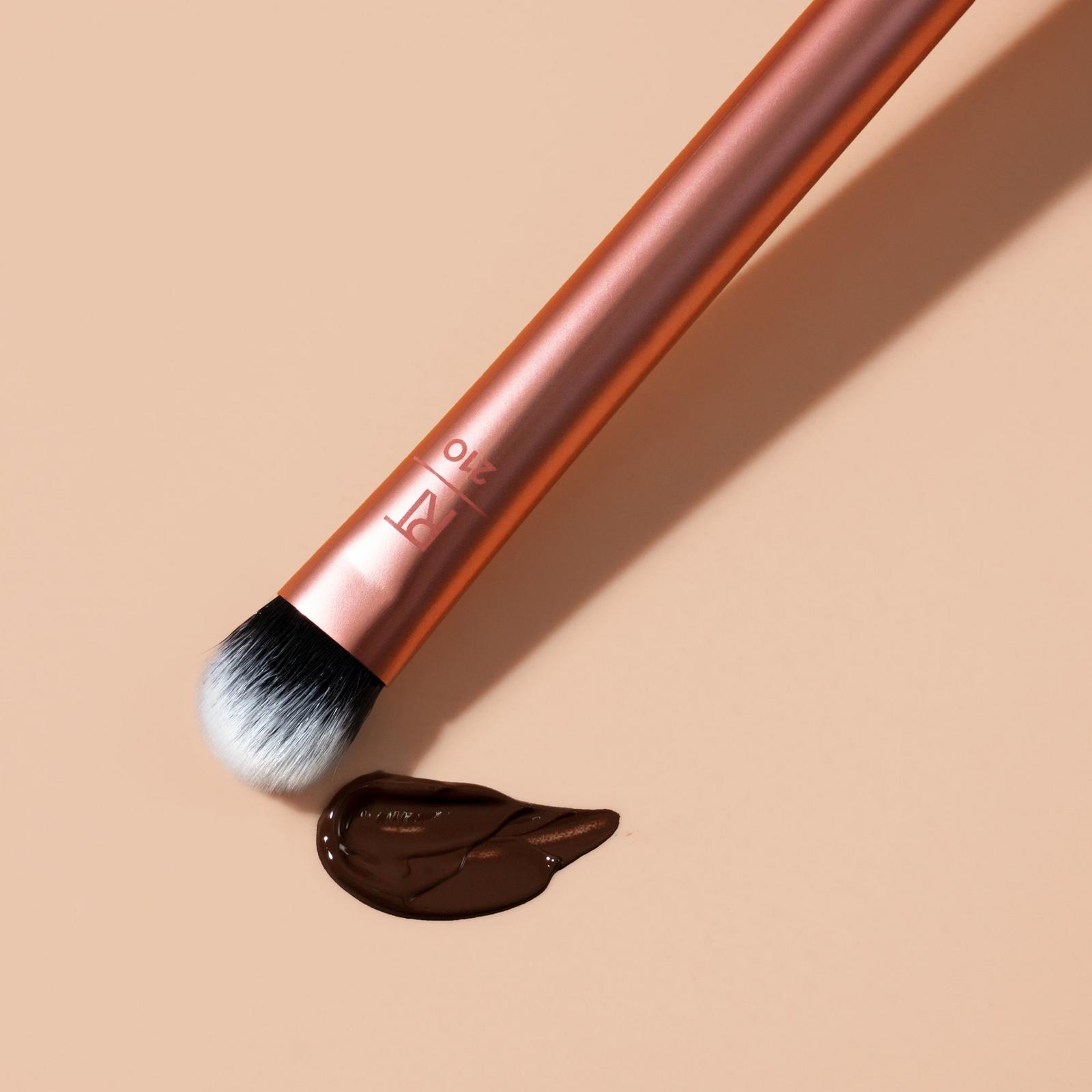 Expert Liquid and Cream Concealer Makeup Brush