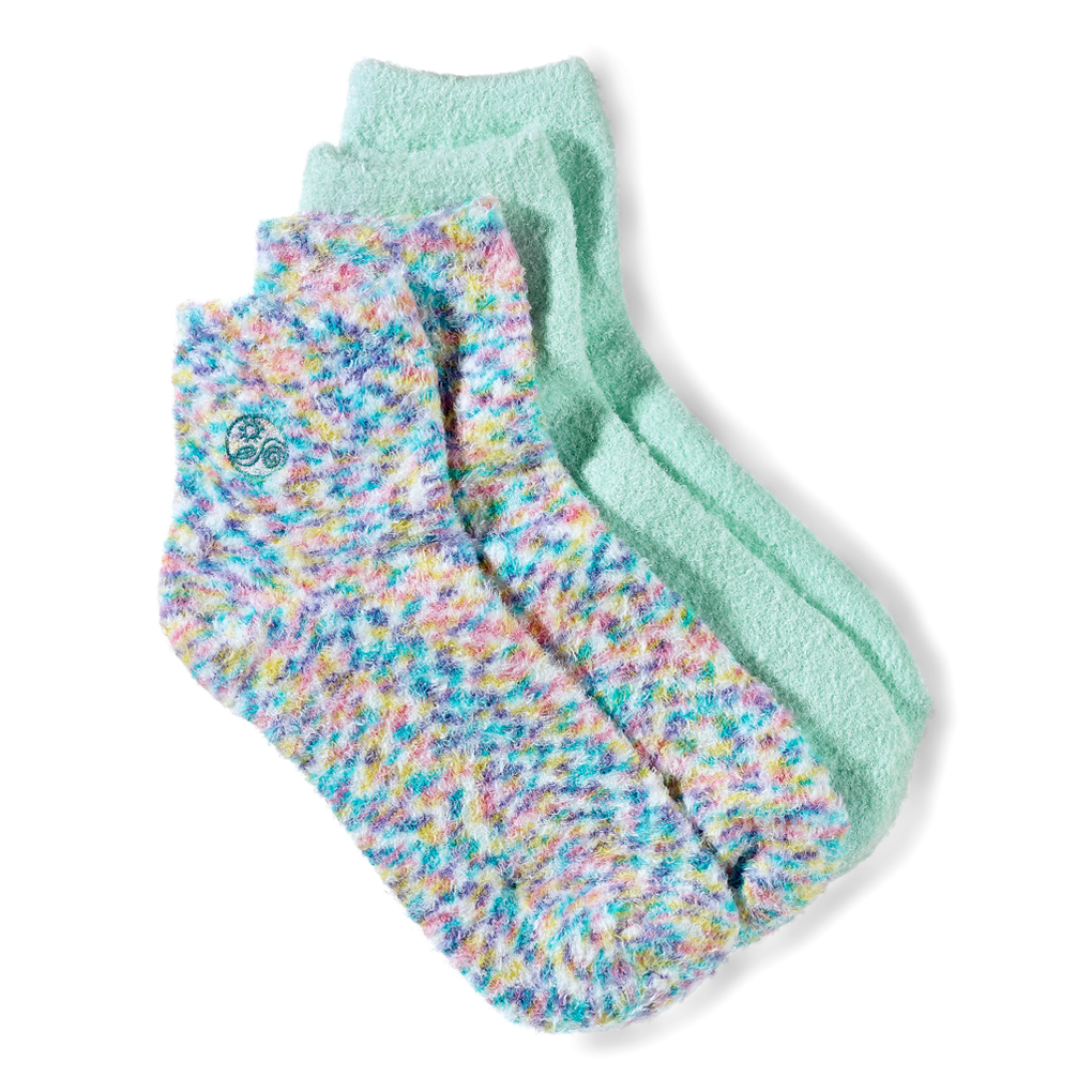 Earth Therapeutics Aloe Vera Socks – Infused with Natural Aloe Vera &  Vitamin E – Helps Dry Feet, Cracked Heels, Calluses, Rough Skin, Dead Skin  - Use