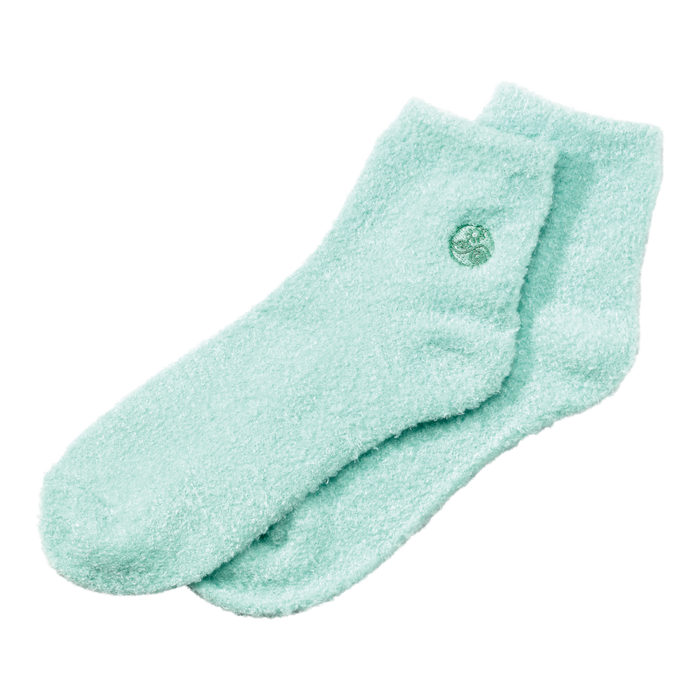 Aloe Moisture Aloe Socks With Vitamin E Earth Therapeutics