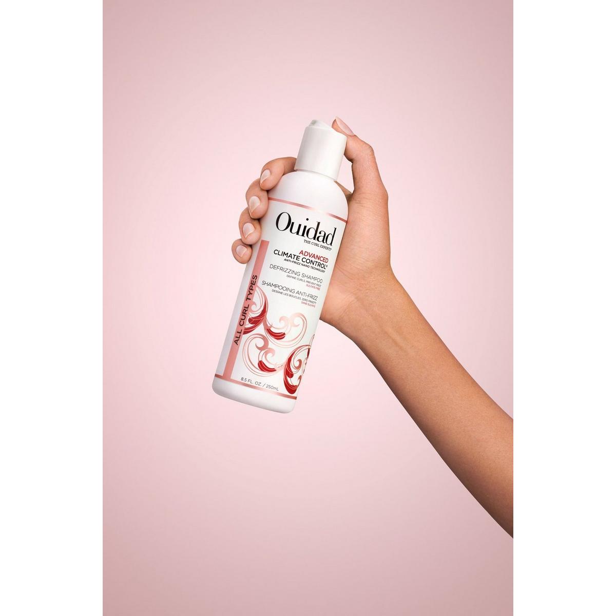 Advanced Climate Control Defrizzing Shampoo