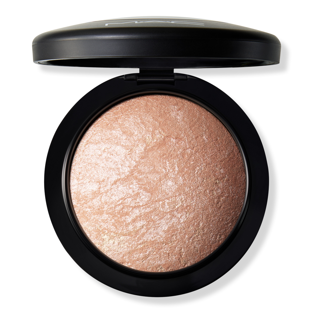 MAC Mineralize Skinfinish Highlight Face Powder #1