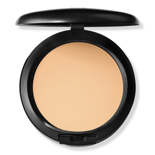 Buy Daily Dewy Serum Foundation - Sun Beige Shade For Face At Best Price By  Kiro