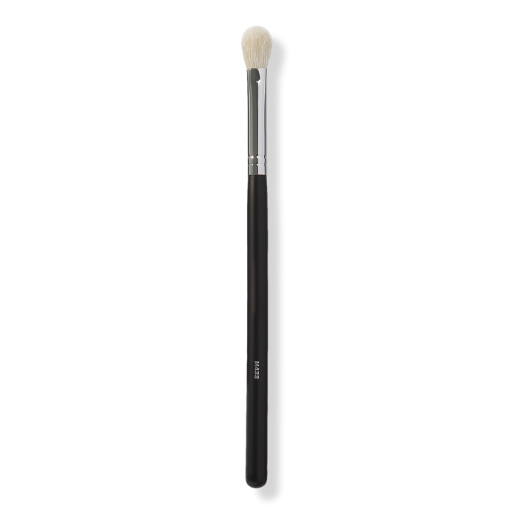 Morphe M433 Pro Firm Blending Fluff Brush #1