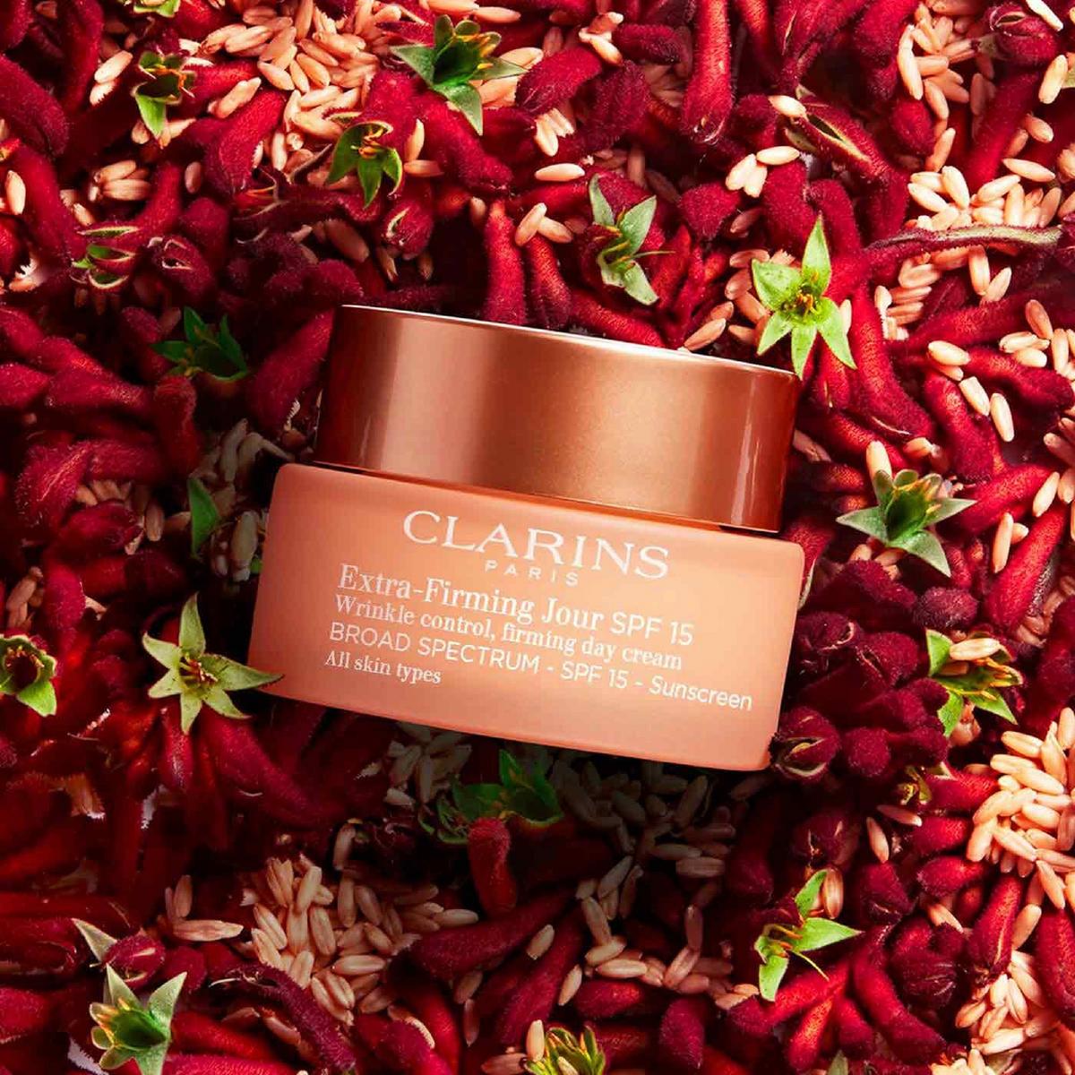 Clarins Clarins Extra-Firming & Smoothing Day Moisturizer with shops SPF 15 1.7oz