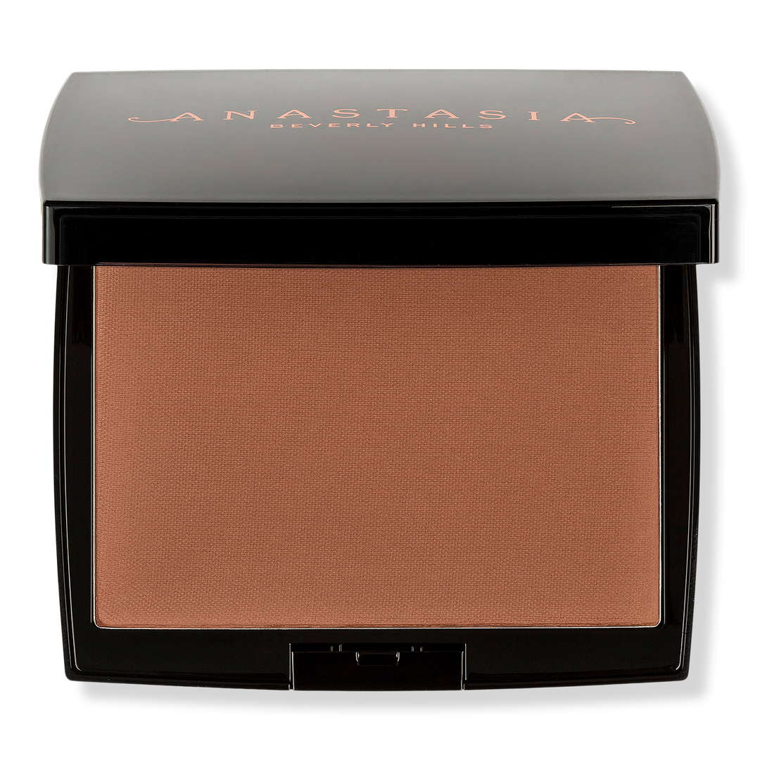 Anastasia Beverly Hills Natural-Looking Matte Powder Bronzer #1