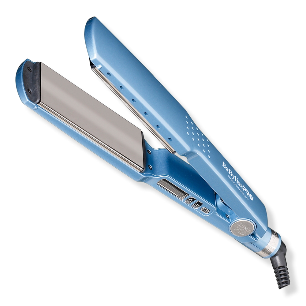 BaBylissPRO Nano Titanium Ionic Straightening Iron