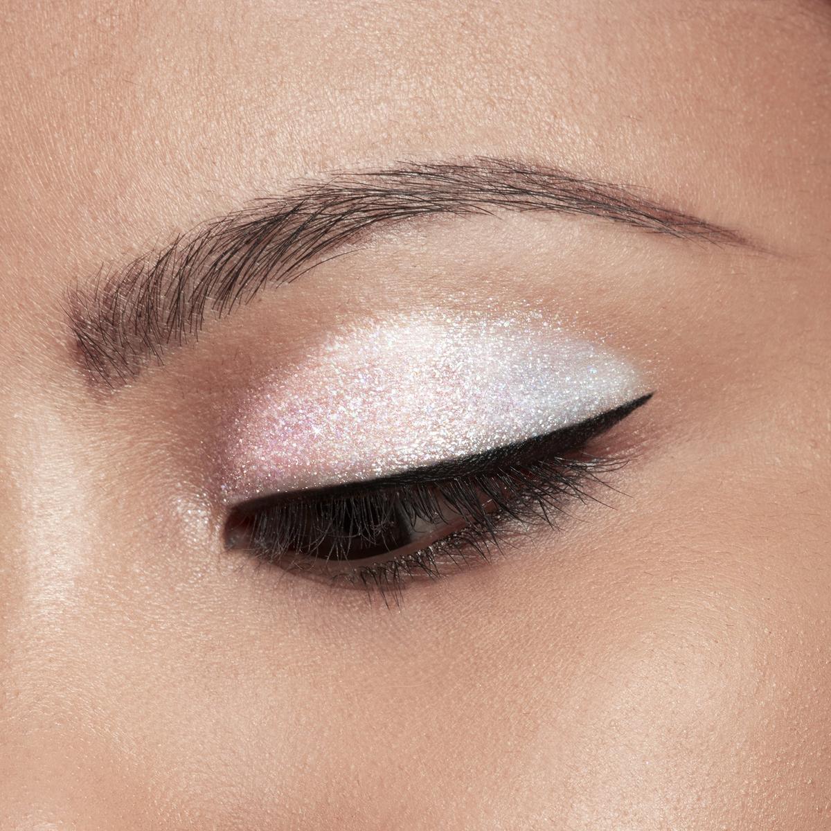 Glitter & Glow Liquid Eye Shadow