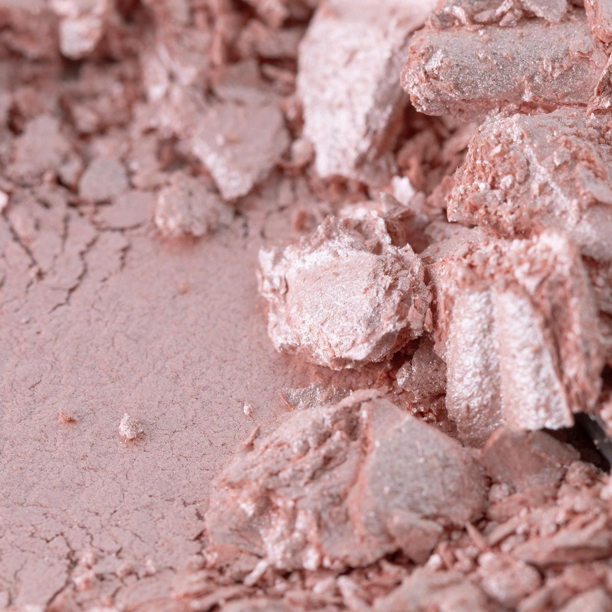 Shimmering Baked Highlighter