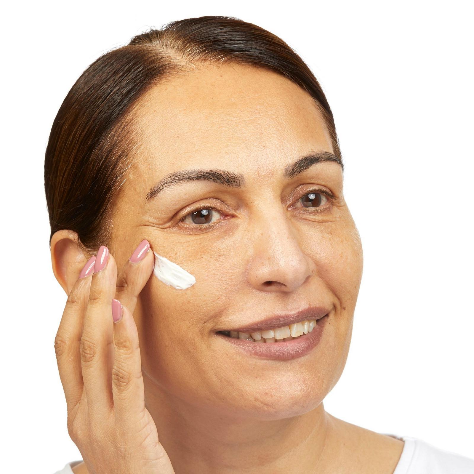 Restore & Renew Multi Action Face & Neck Skincare System