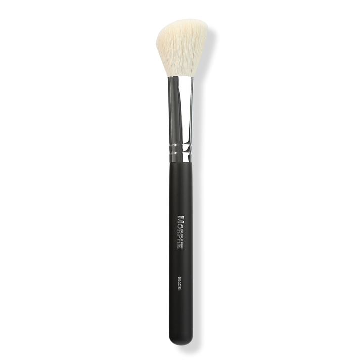 Morphe M405 Angled Contour Brush 1