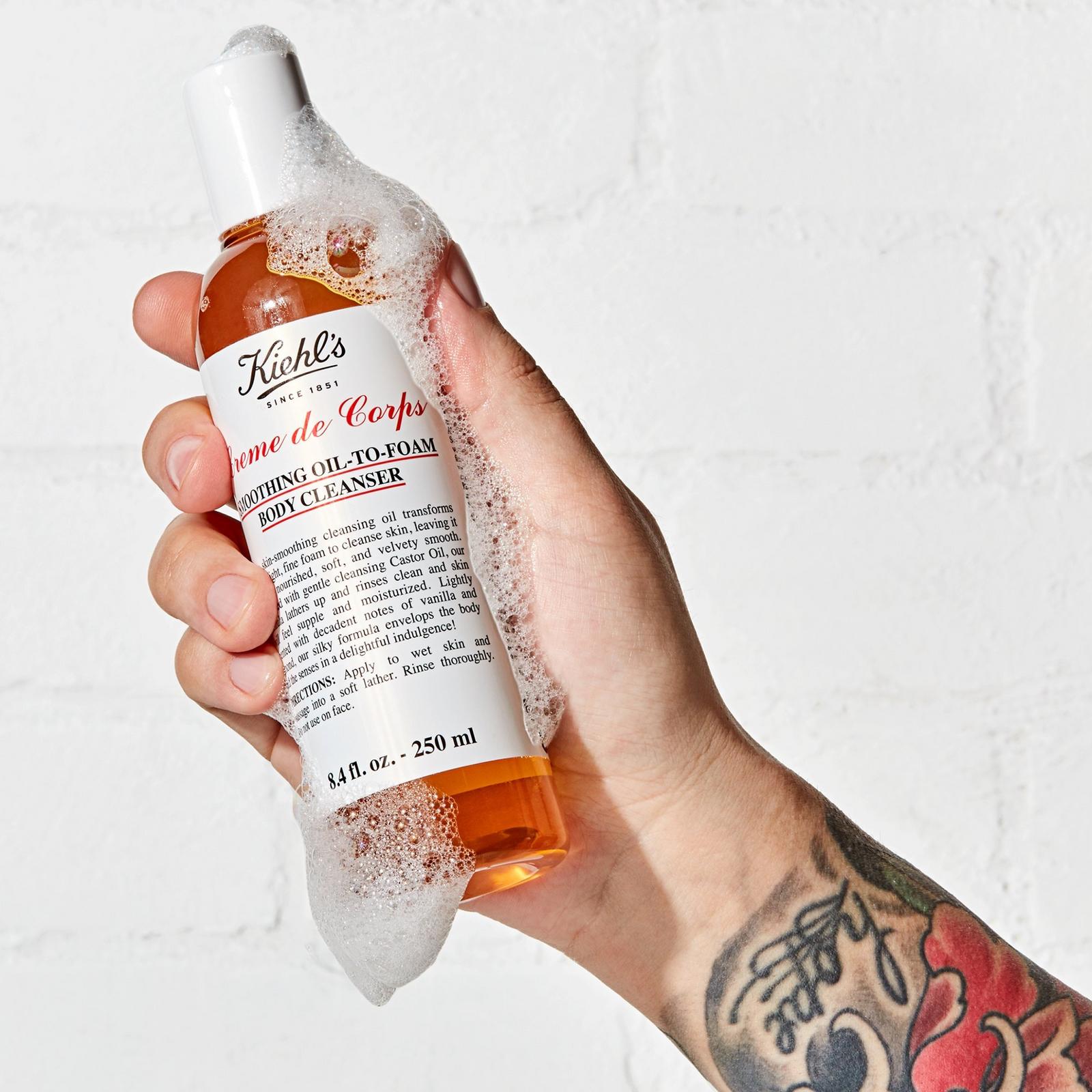 Smoothing Oil-to-foam Body Cleanser