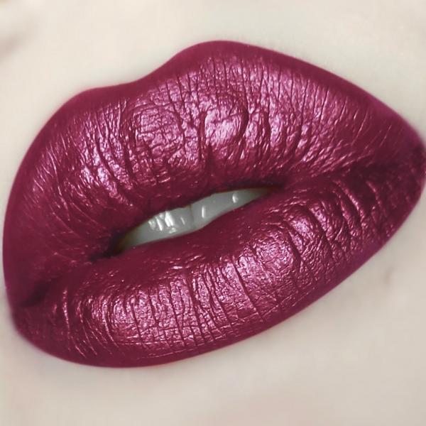 J.Cat Beauty Scene Stealer Ultra Creamy Lipstick #3