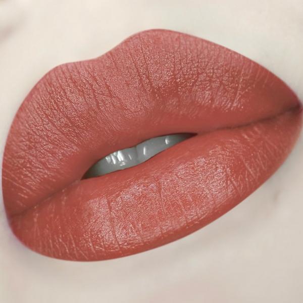 J.Cat Beauty Scene Stealer Ultra Creamy Lipstick #3