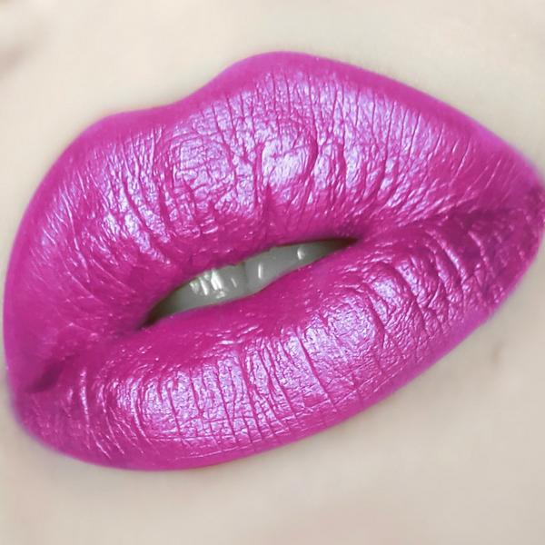 J.Cat Beauty Scene Stealer Ultra Creamy Lipstick #3