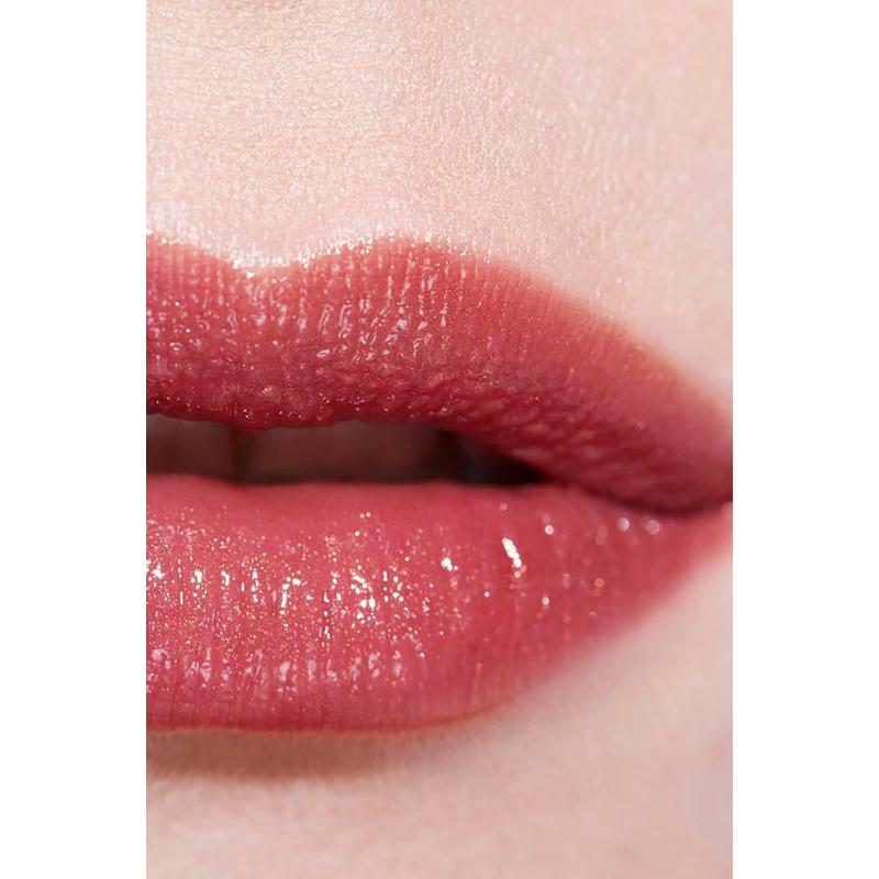 CHANEL - 82 Live ROUGE COCO FLASH Hydrating Vibrant Shine Lip
