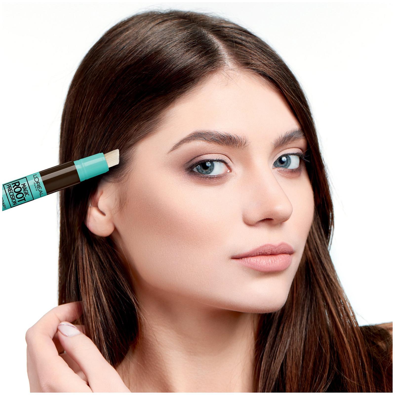 Magic Root Precision Temporary Gray Concealer Brush