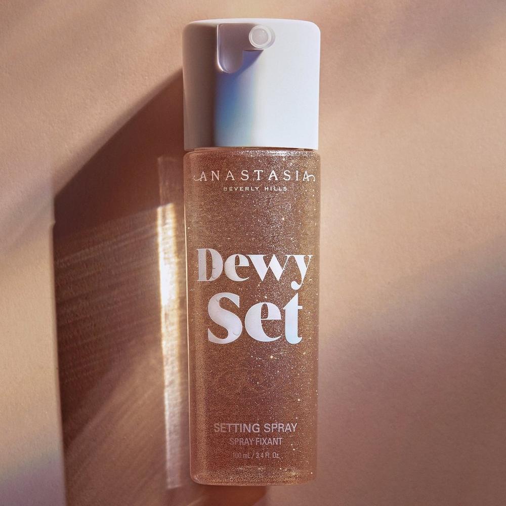 Dewy Set Hydrating Setting Spray