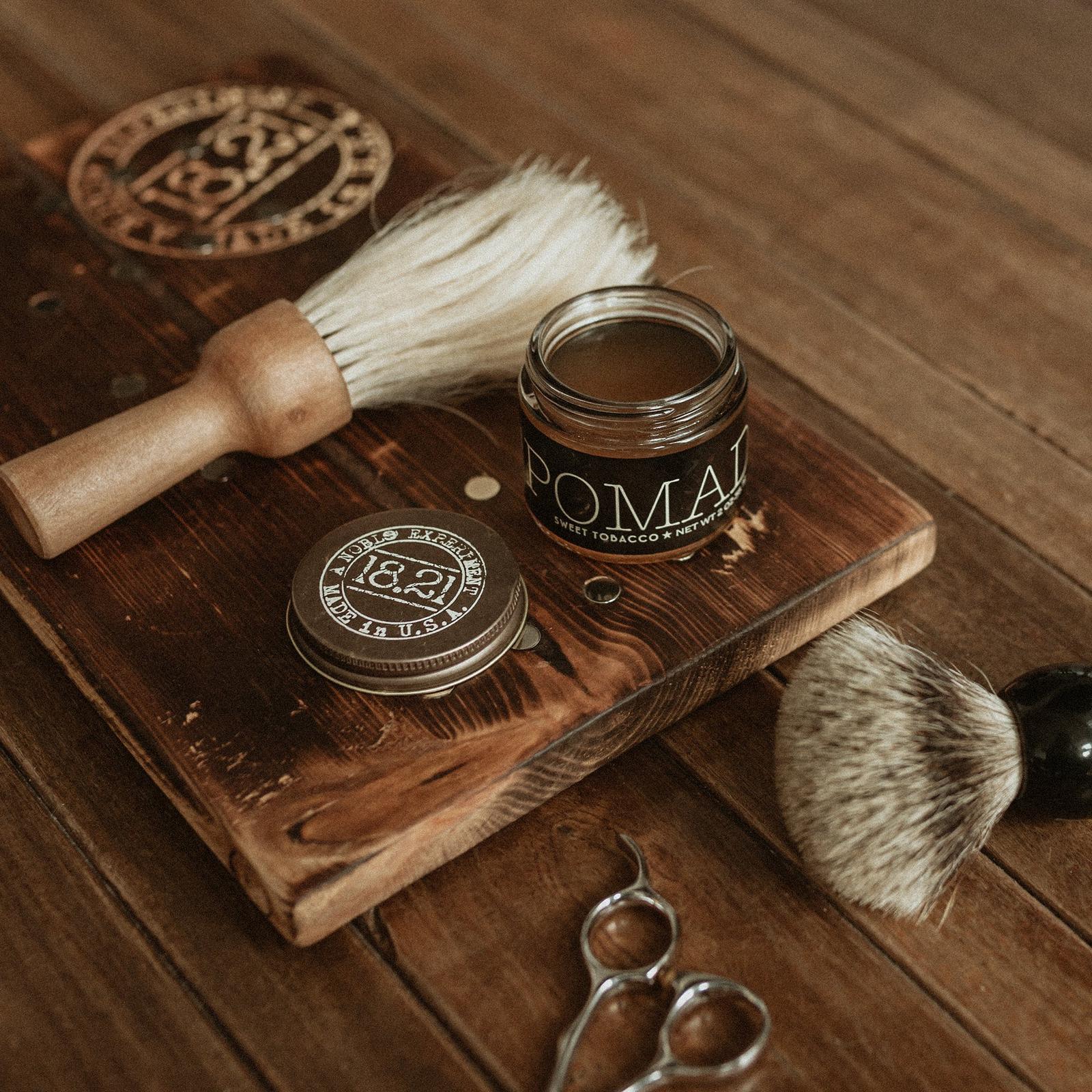 Sweet Tobacco Medium Hold, High Shine Hair Styling Pomade