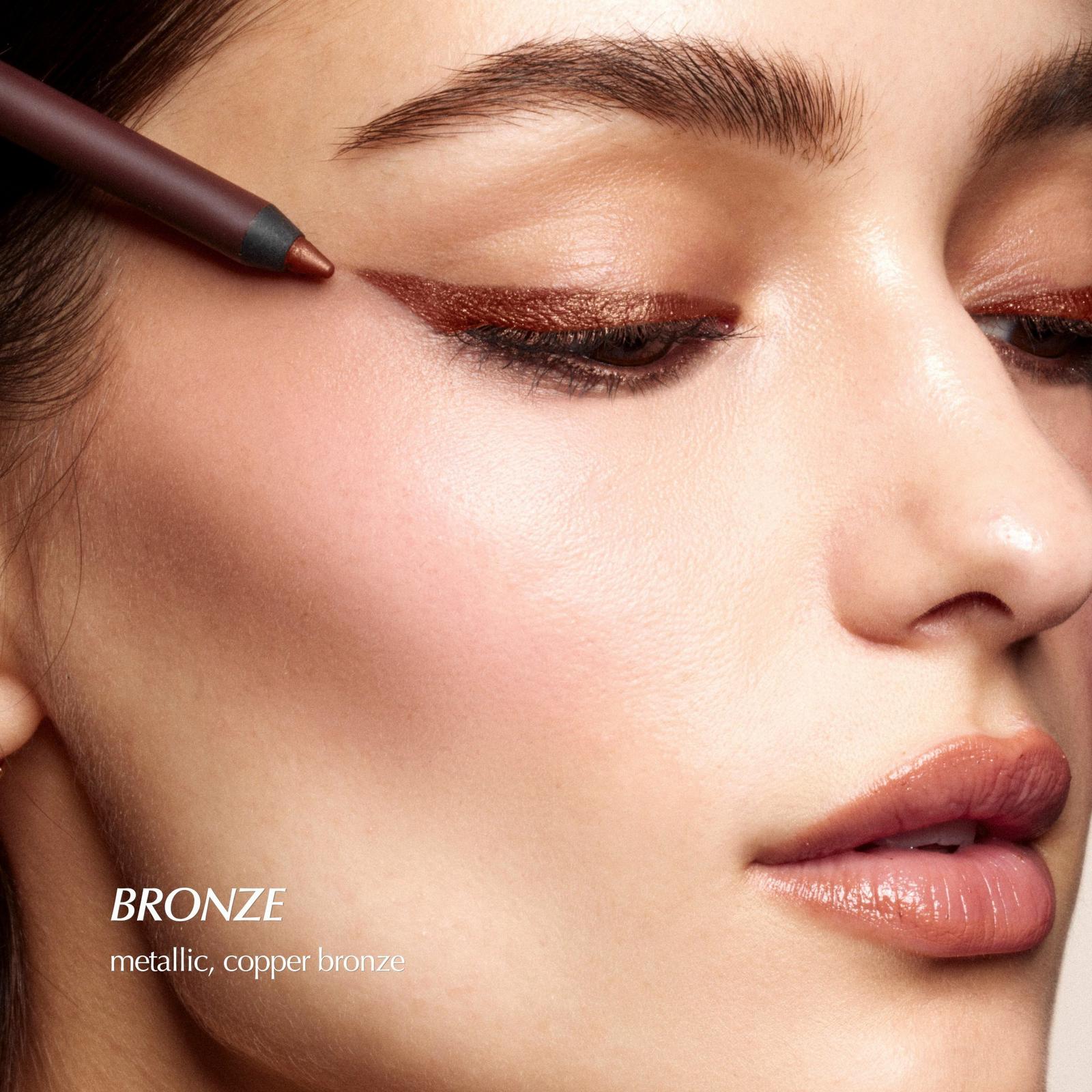 24 HR Waterproof Eyeliner