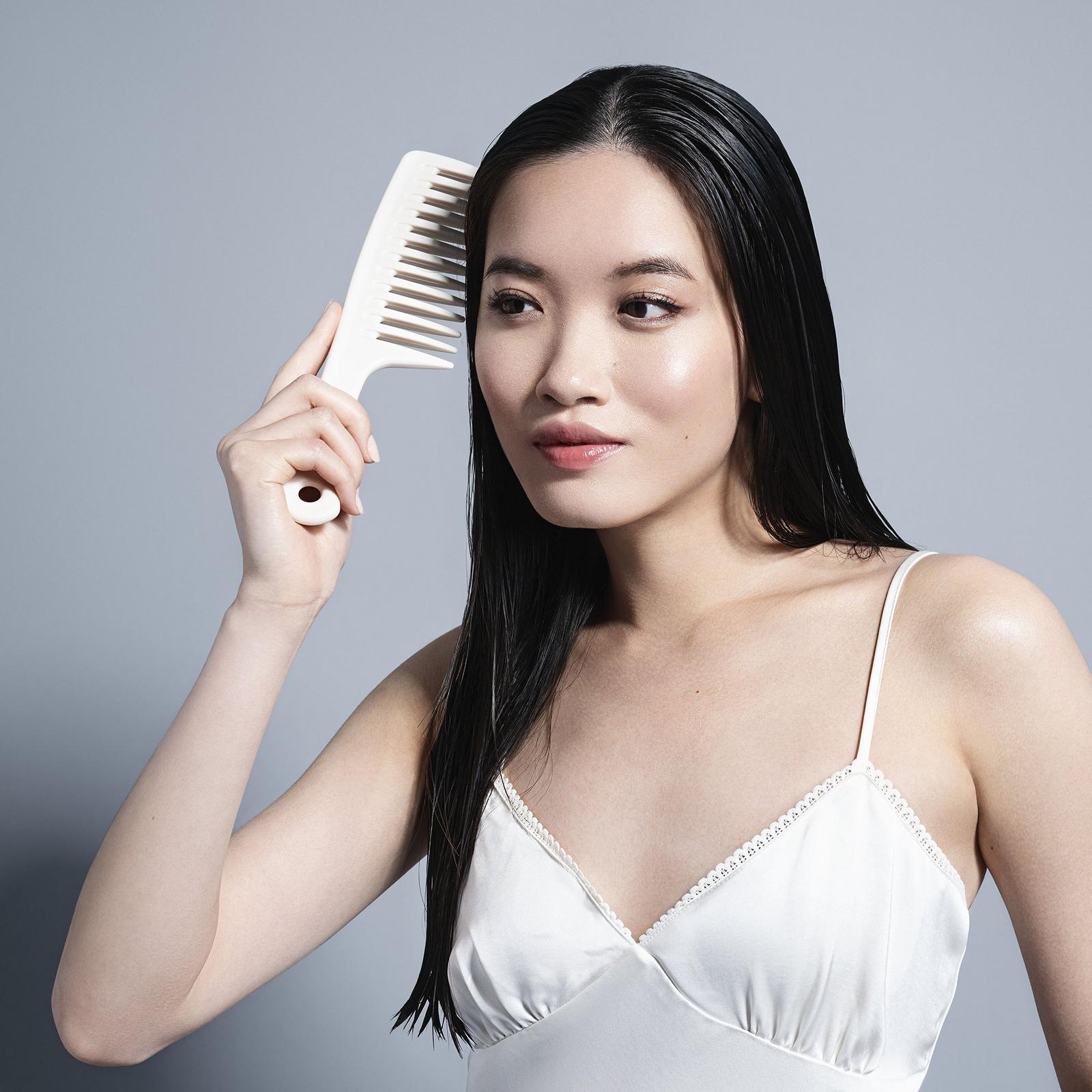 Tame & Condition Comb