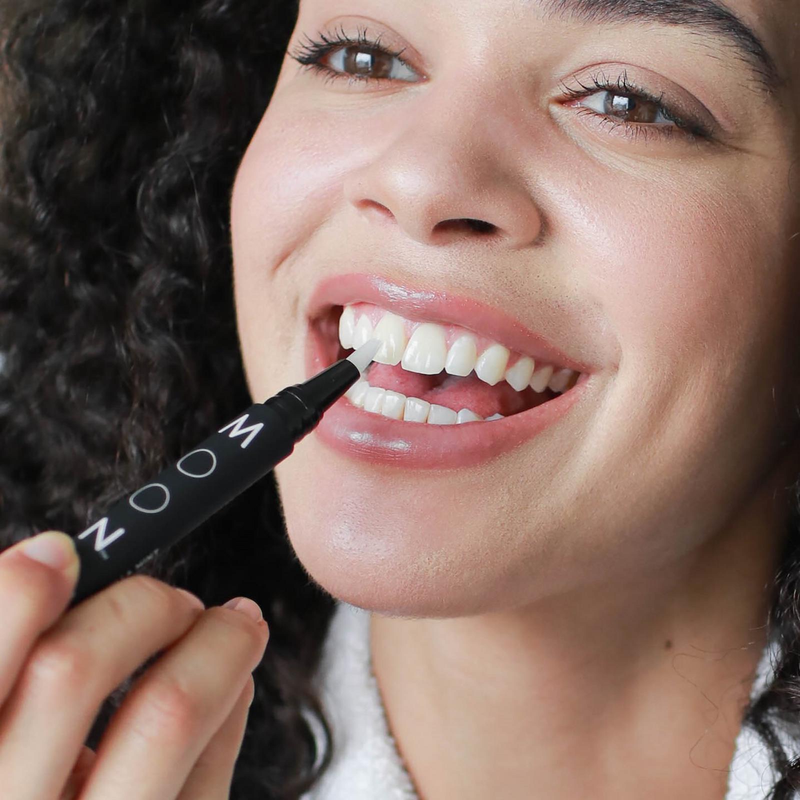 Kendall Jenner Teeth Whitening Pen Vanilla Mint Flavor