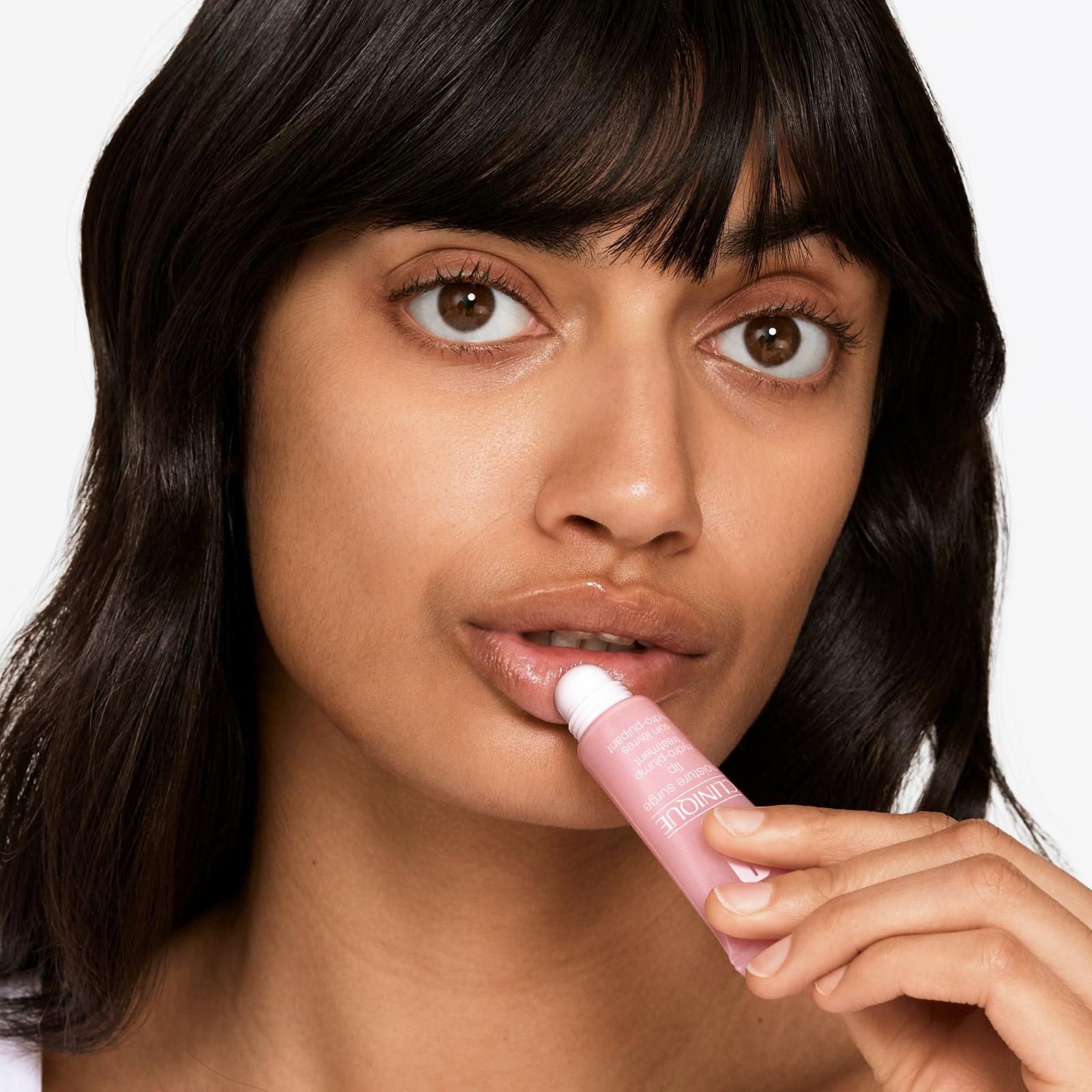 Moisture Surge Lip Hydro-Plump Treatment