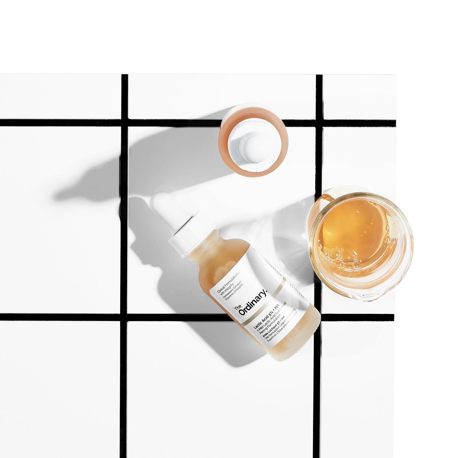 Lactic Acid 5% + HA Exfoliating Serum