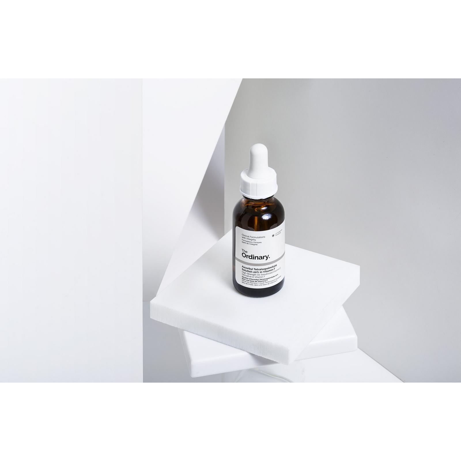 Ascorbyl Tetraisopalmitate Solution 20% in Vitamin F
