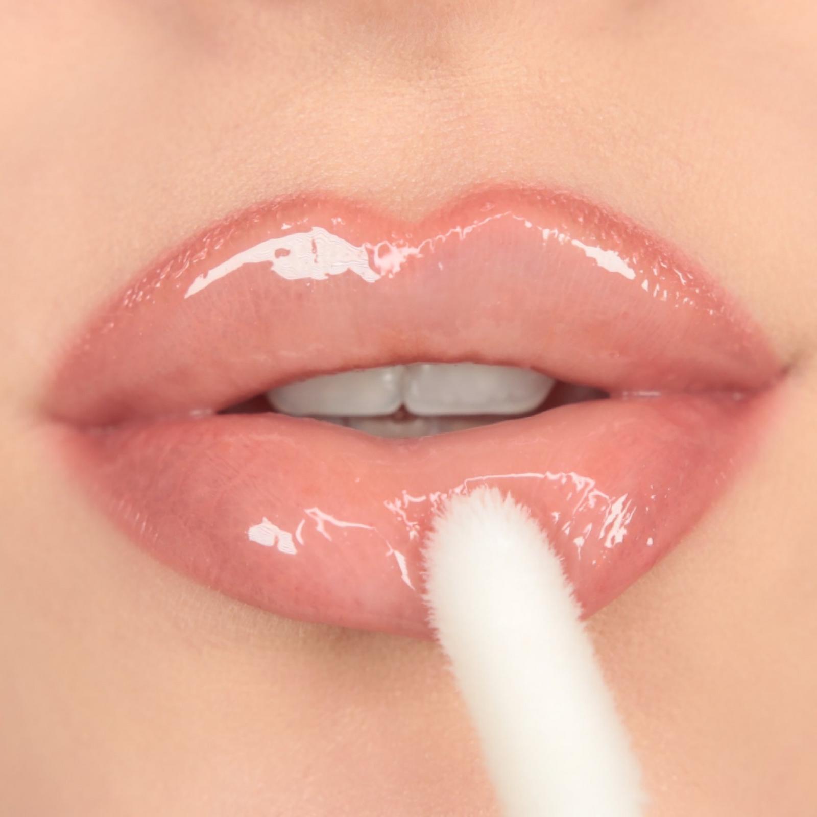 Pout Bomb Plumping Gloss
