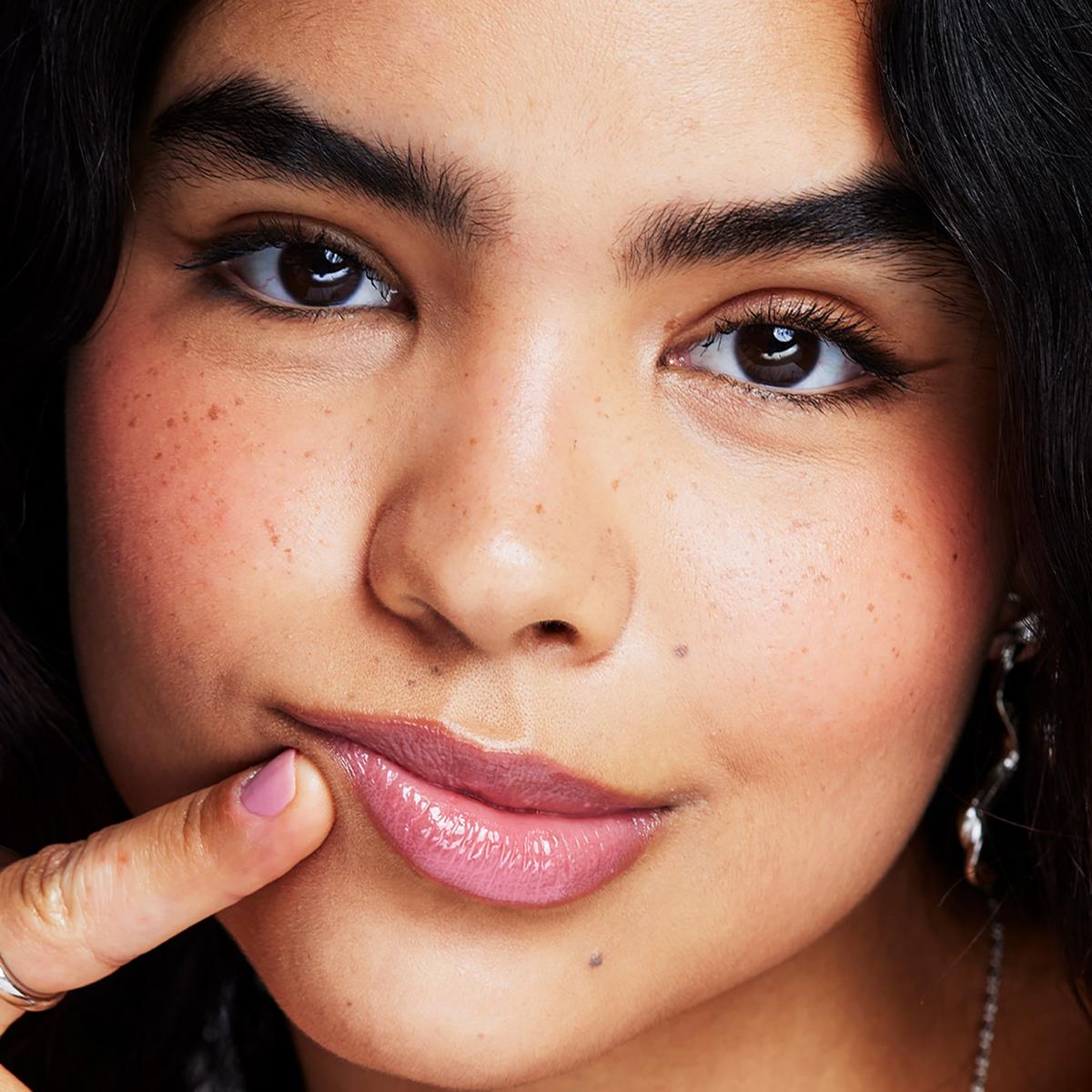 Pout Bomb Plumping Gloss