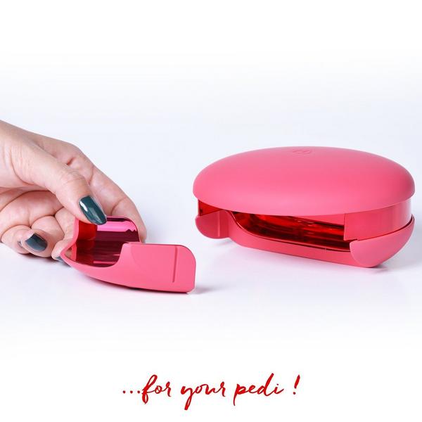 Le Mini Macaron Le Maxi ''Rouge & Moi'' Limited Edition Deluxe Gel Manicure Set #8