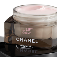 CHANEL LE LIFT CRÈME フェイスクリーム LE LIFT CRÈME FINE Smooths – Firms – Illuminates | CHANEL
