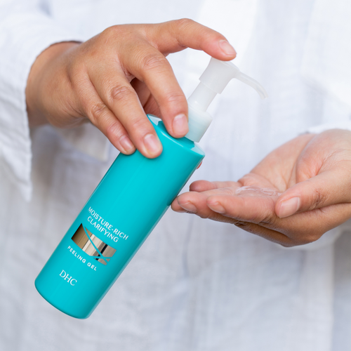 DHC MoistureRich Clarifying Peeling Gel 4