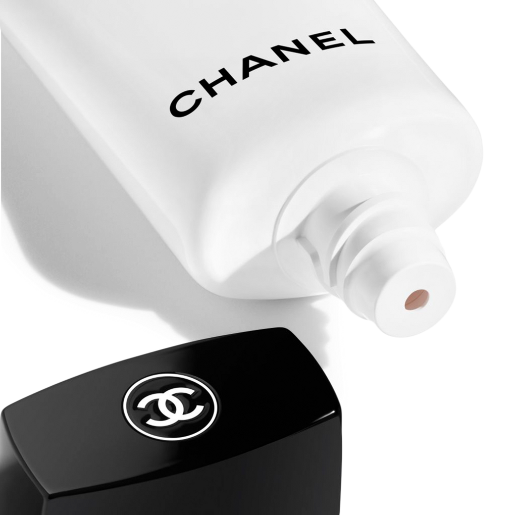 Chanel face wash Le Blanc  Face wash, Moisturizer, Face