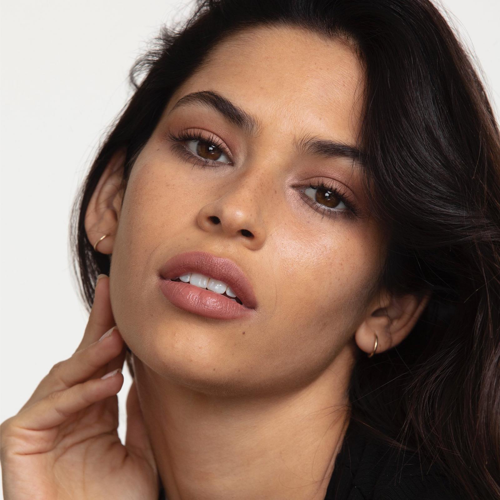 Halo Healthy Glow Tinted Moisturizer Broad Spectrum SPF 25