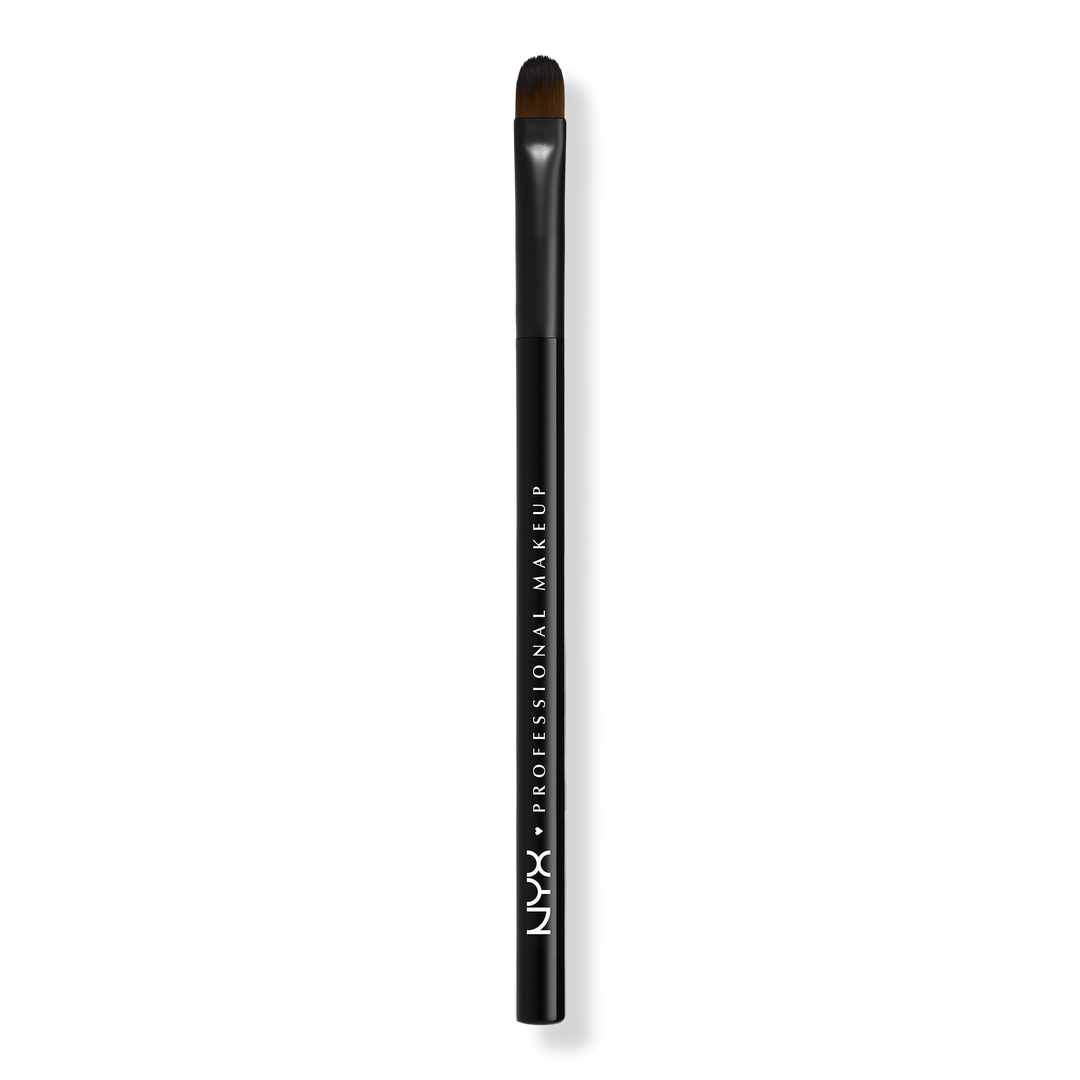 NYX Professional Makeup Pro Flat Detail Eyeshadow Brush #1