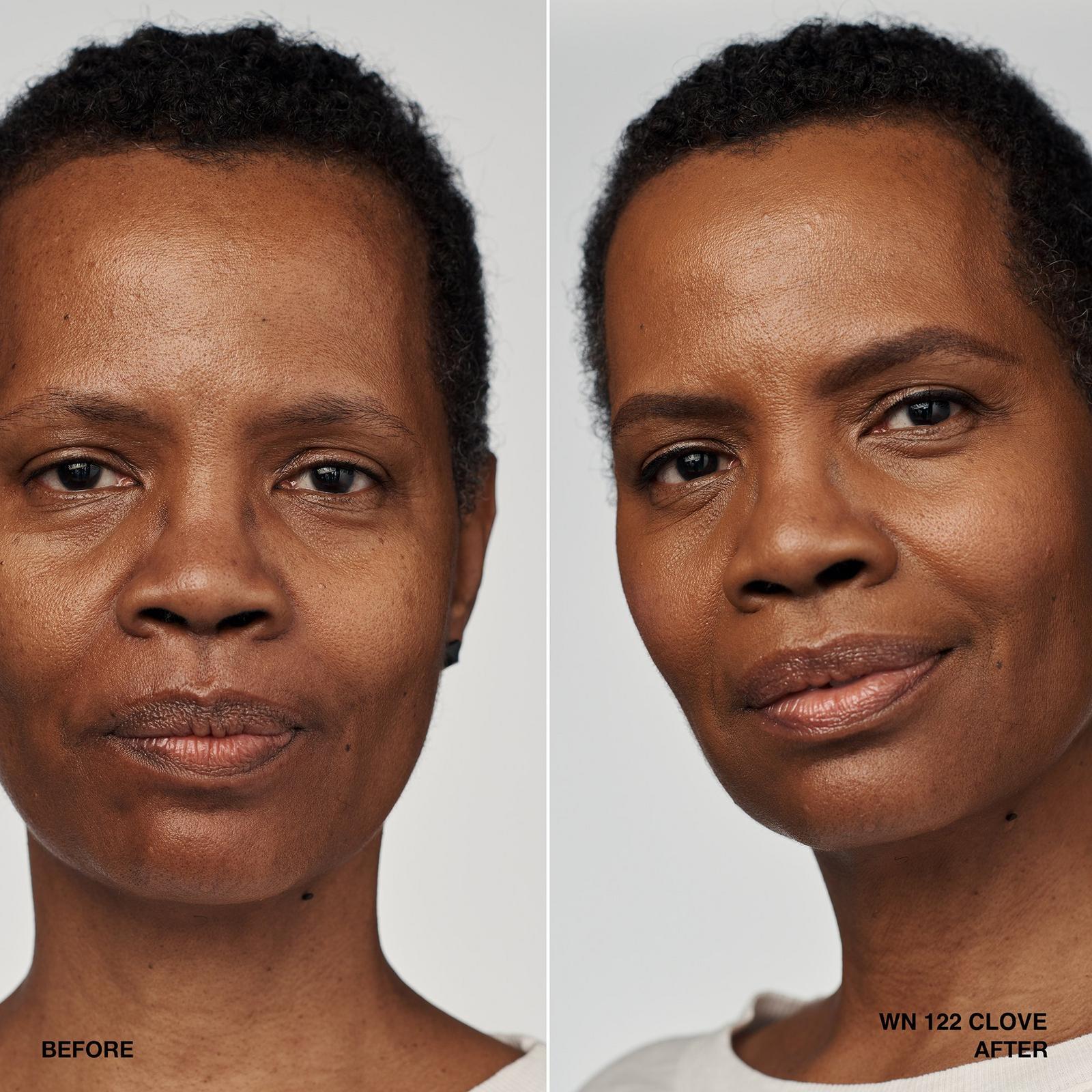 Even Better Clinical Serum Foundation Broad Spectrum SPF 25