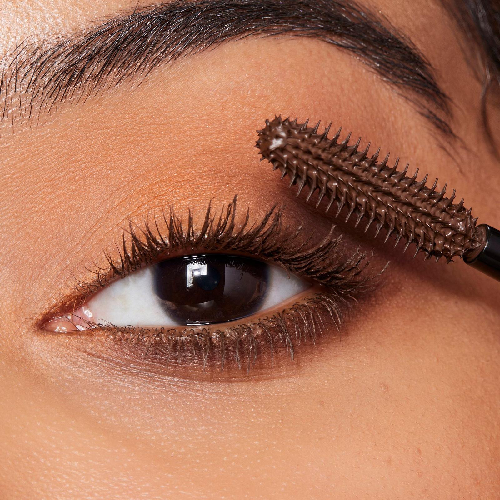 Lash It Loud Volumizing Mascara