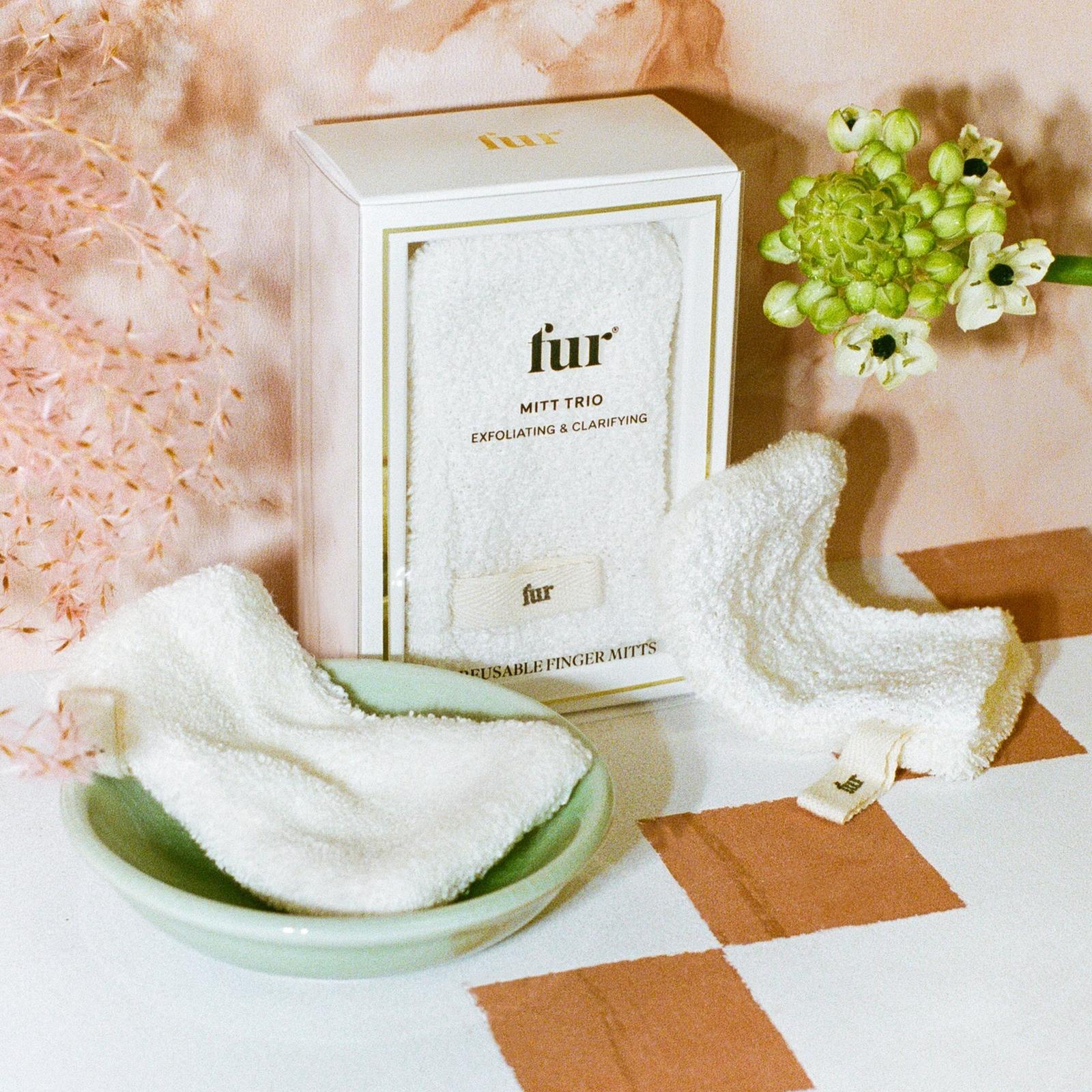 Exfoliating & Clarifying Mitt Trio