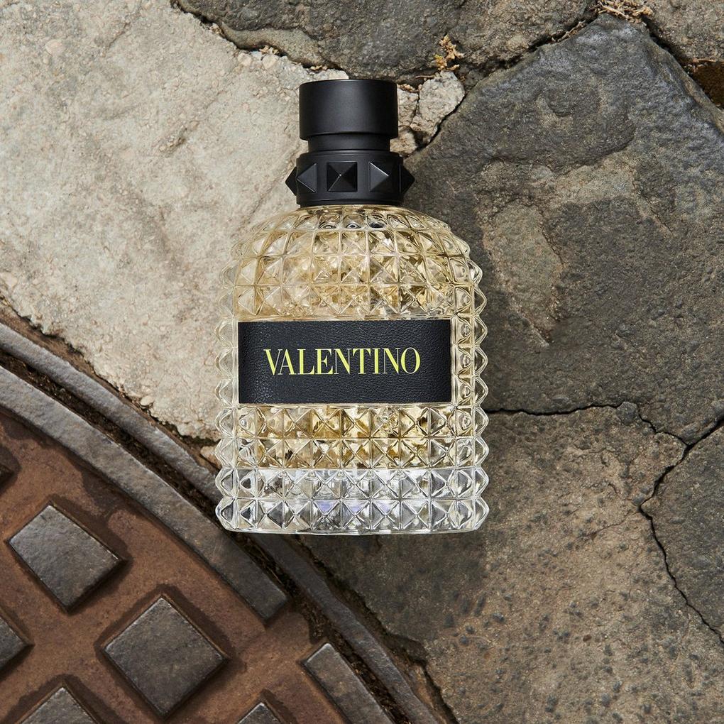 Uomo Born In Roma Yellow Dream Eau de Toilette - Valentino | Ulta Beauty