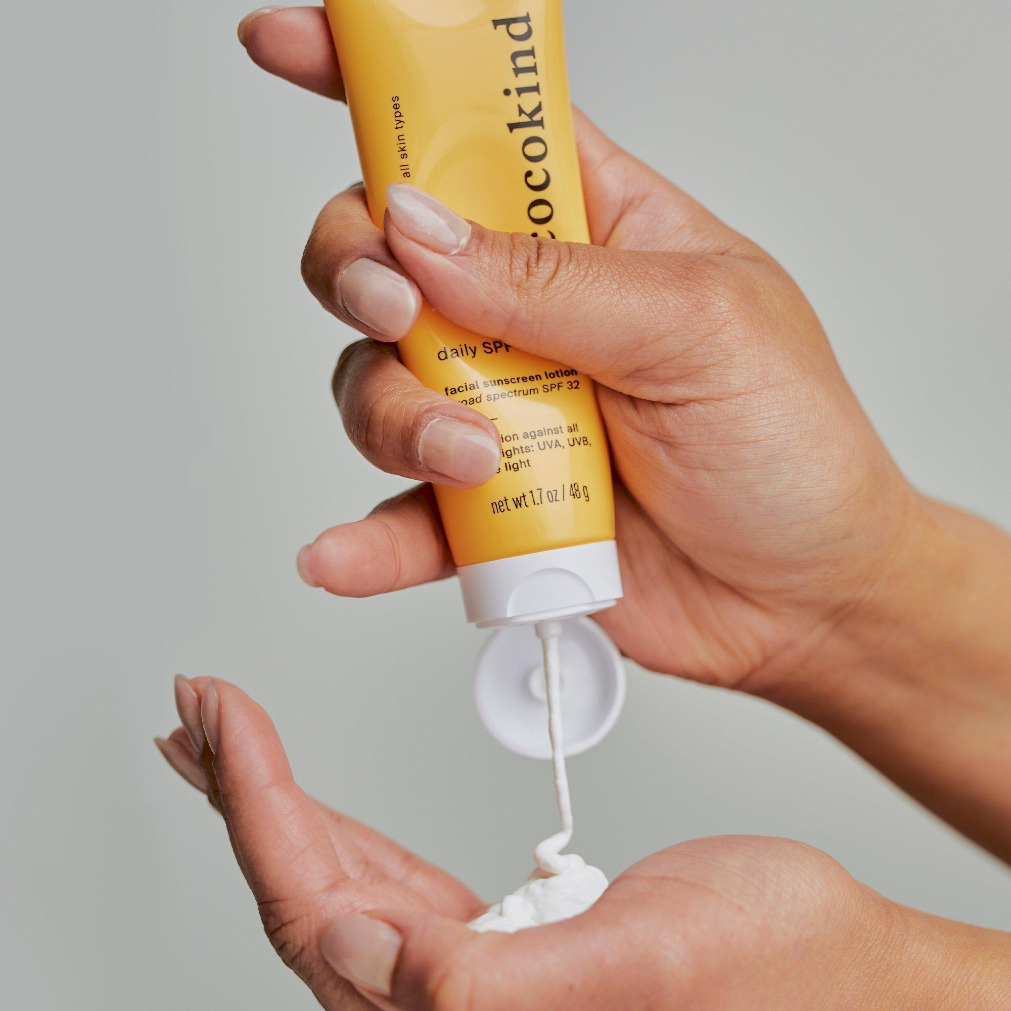Ежедневный минеральный солнцезащитный крем для лица cocokind SPF 32 — фото 4