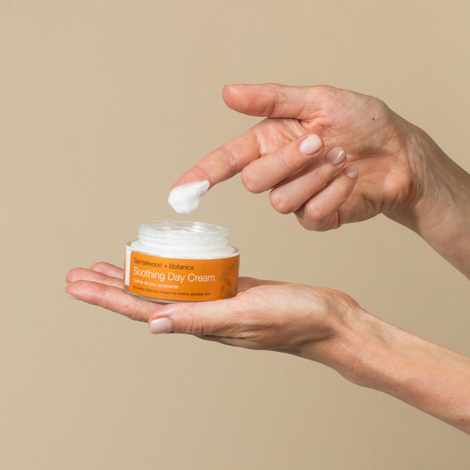 Soothing Sandalwood & Aloe Vera Skincare Heroes Set