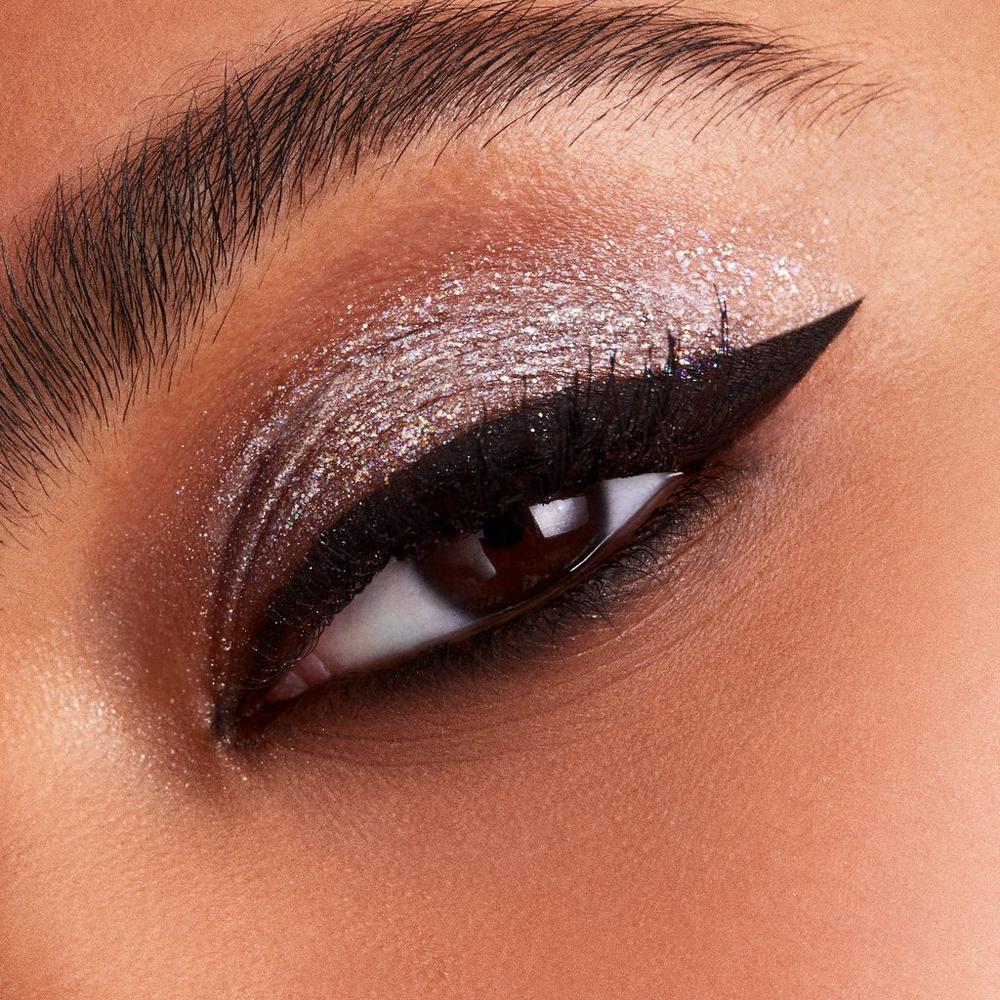Glitter & Glow Liquid Eye Shadow