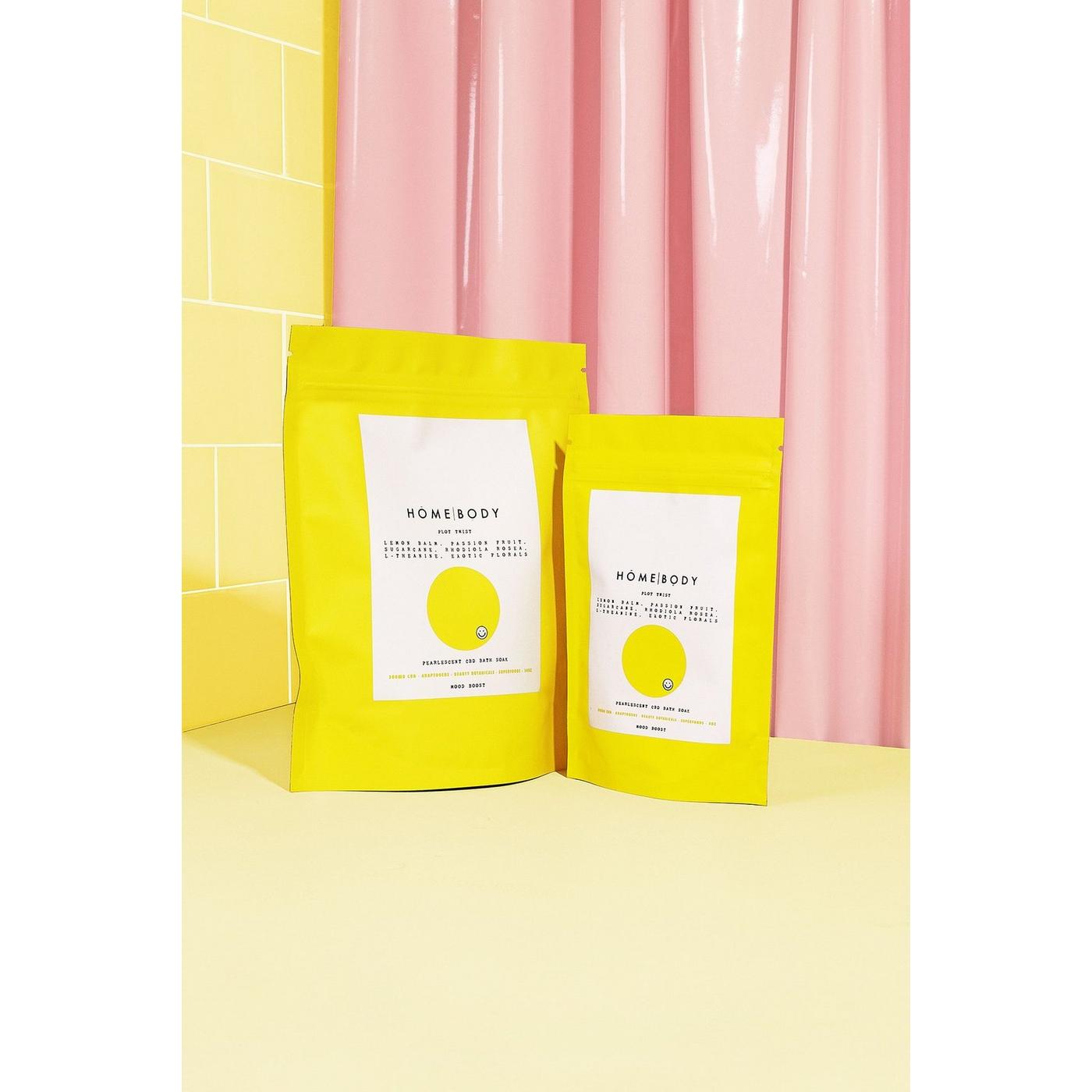 Plot Twist Pearlescent CBD Bath Bomb Soak - 5.0 oz