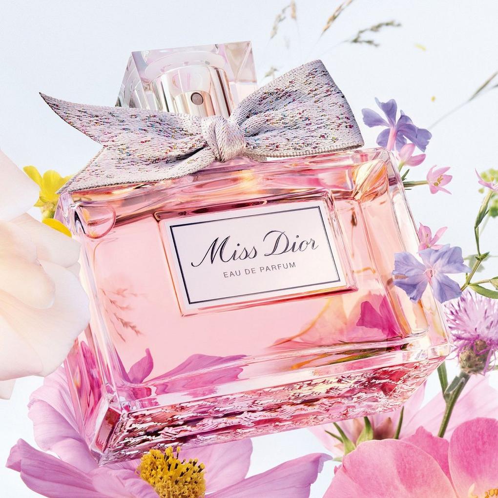 Christian Dior Miss Dior Eau De Parfum Spray for Women, 3.4 Fluid Ounce